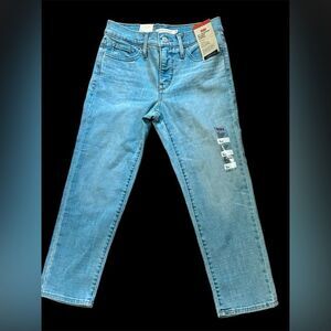 Levi’s 311 Shaping Skinny Capri’s